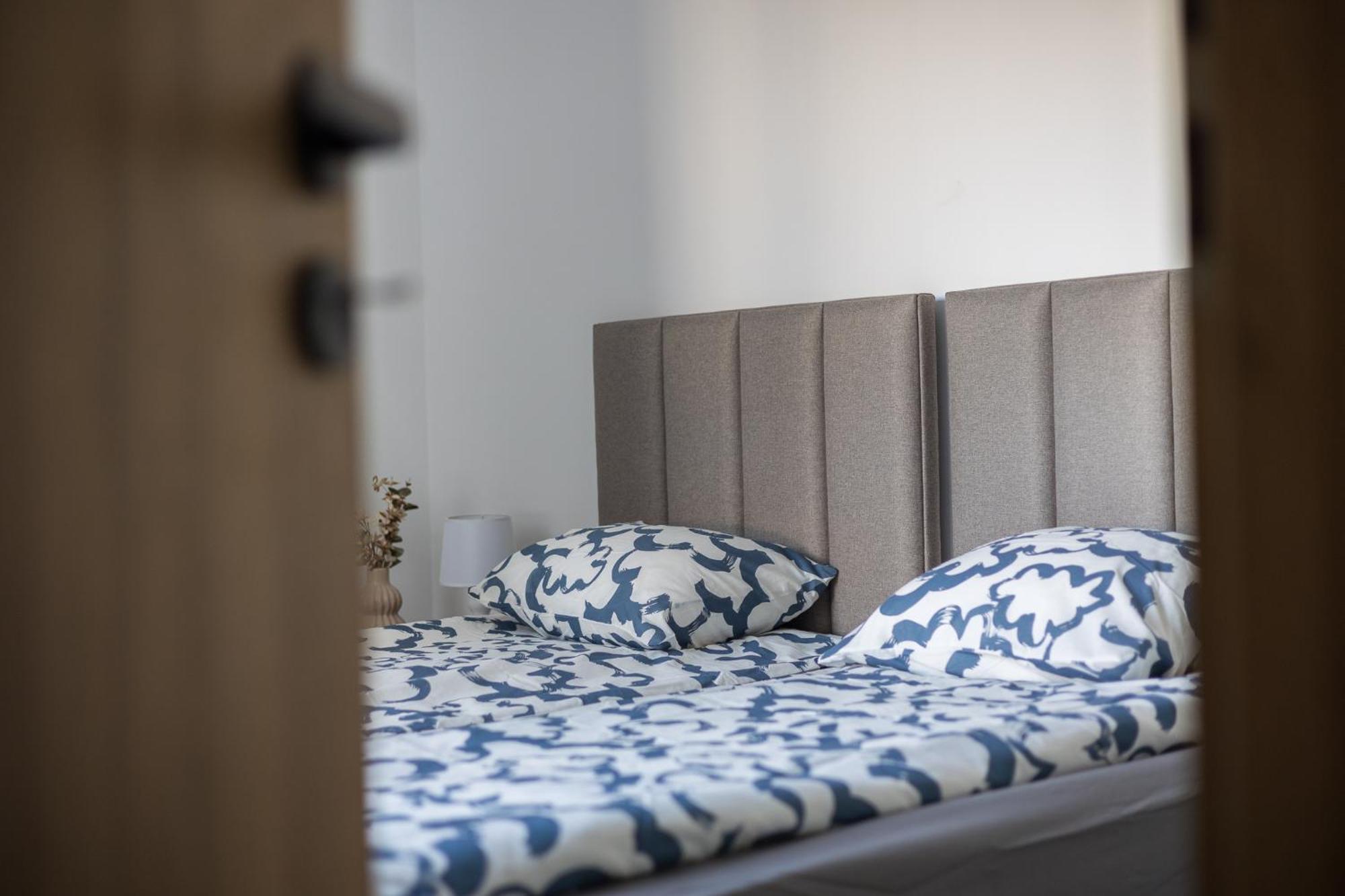Warsaw-aparts Stegny Apartment